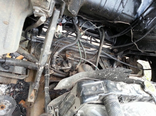 ขายรถ6ล้อ HINO KM779 เครื่อง 117แรงม้า ติดเครน 3ตัน สนใจโทร 081-970-1072