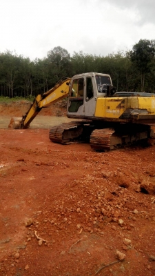 ขายรถแบคโฮ KOBELCO SK200-/// เอกสารเล่มทะเบียน ระบบไฟเต็ม ราคา 750000