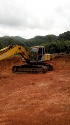 ขายรถแบคโฮ KOBELCO SK200-/// เอกสารเล่มทะเบียน ระบบไฟเต็ม ราคา 750000