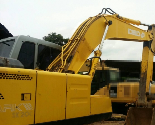ขายรถแบคโฮ KOBELCO SK200-/// เอกสารเล่มทะเบียน ระบบไฟเต็ม ราคา 750000