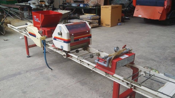 นำเข้าจากญี่ปุ่น เครื่องโรยเมล็ด YANMAR  เก่าญี่ปุ่น รุ่น YPH301  สภาพสวยพร้อมใช้งาน เหมาะสำหรับนาดำ