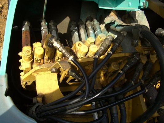 ขายด่วน!! Komatsu PC30-7 #21757แทรคเหล็ก รถขุด จากญี่ปุ่น โทร. 080-6565422 (หนิง)