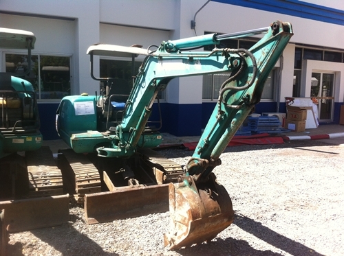 ขายด่วน!! Komatsu PC30-7 #21757แทรคเหล็ก รถขุด จากญี่ปุ่น โทร. 080-6565422 (หนิง)