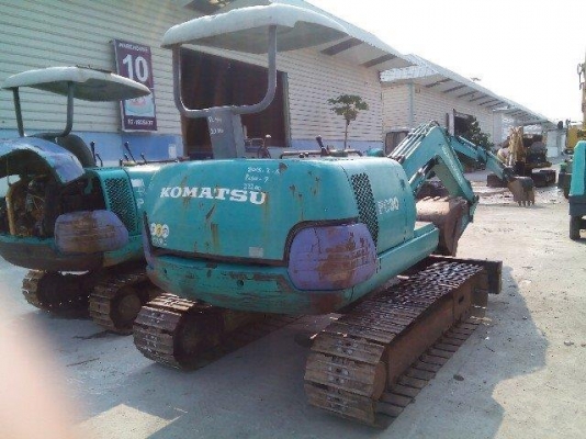 ขายด่วน!! รถขุด Komatsu PC40-7 # 22200 จากญี่ปุ่น สนใจโทร.080-6565422(หนิง)
