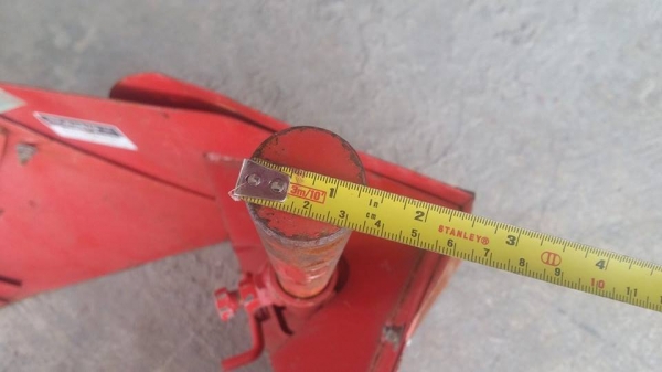 นำเข้าจากญี่ปุ่น ตัวแหวกร่อง เก่าญี่ปุ่น ใช้ติดกับรถไถเดินตาม หรือรถพรวนดิน ช่วยในการขึ้นร่องไถได้ง่ายและสะดวกขึ้น สภาพดี