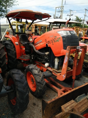 จัดมาอีกหนึ่งคันกับแทรกเตอร์ L4708 ราคาโดนๆ