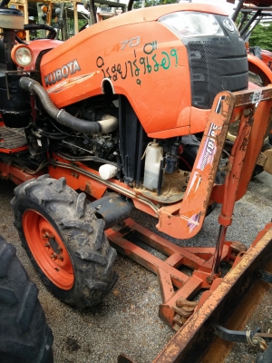 จัดมาอีกหนึ่งคันกับแทรกเตอร์ L4708 ราคาโดนๆ