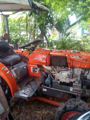 ขายรถไถคูโบต้า 14 แรง 496 ชั่่วโมง พร้อมอุปกรณ์ ดันหน้า หาง 3 ตราช้าง ล้อเหล็ก