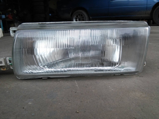 ไฟหน้า nissan sentra b13 ไฟหน้า nissan sentra b13