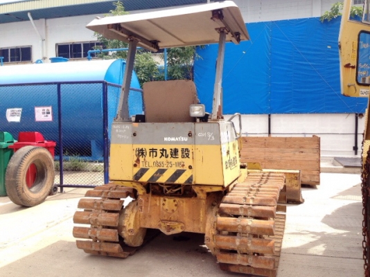 รถดันดิน Komatsu D20P-7#75050 จากญี่ปุ่น สนใจโทร. 080-6565422 (หนิง)