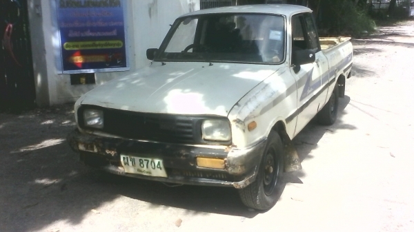 ขายด่วนถูกๆมาสด้า1300cc5เกียร์ พร้อมใช้งานทะเบียนเอกสารพร้อมโอน