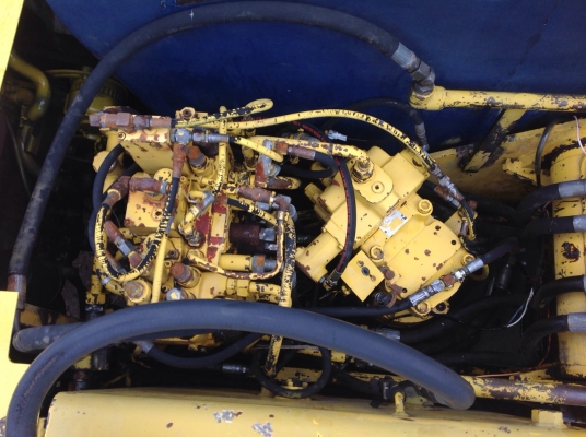 KOBELCO SK60 MACK III สภาพดี พร้อมใช้งาน KOBELCO SK60 MACK III สภาพดี พร้อมใช้งาน