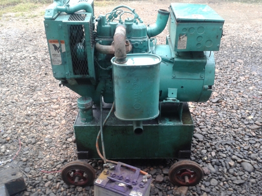 ขายเครื่่องปั่นไฟโอแนน 7.5 kva เซ็ตนอกสภาพดี ไฟ 2สาย 220 ราคาไม่แพง