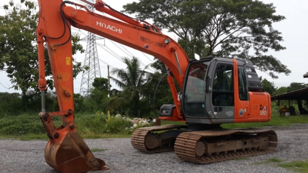 ขายรถนอกเก่าญี่ปุ่น hitachi zx 120 แทรก70cmรถสวยราคาถูก สนใจโทร 092-3309229 อี๊ด