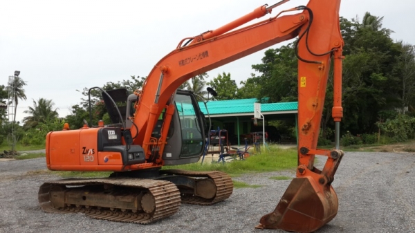 ขายรถนอกเก่าญี่ปุ่น hitachi zx 120 แทรก70cmรถสวยราคาถูก สนใจโทร 092-3309229 อี๊ด