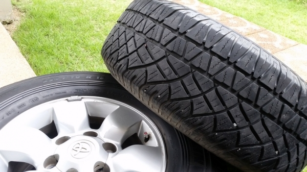 ล้อ vigo ขอบ 15 พร้อมยาง ล้อ vigo ขอบ 15 พร้อมยาง