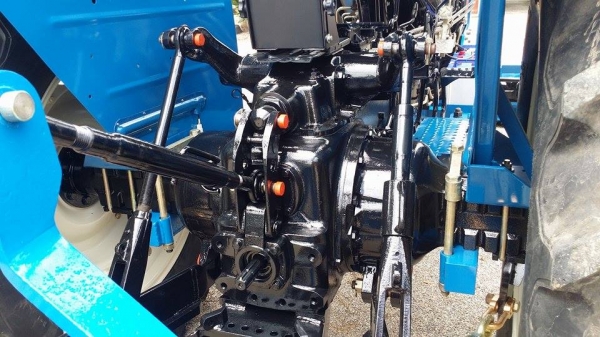 ขายด่วน รถไถFORD7810 สภาพดี