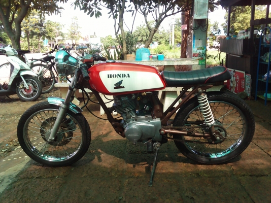 ขาย Jx110 เล่มทะเบียนเครื่องโครง ตรงกัน รถขี่ได้ปกติ  ค่าตัว 8900 บาท สนใจทักเเชทหรือโทร.089-8054390 โอ๋ อยู่จังหวัด ลพบุรี