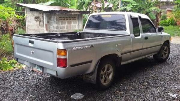 ขายรถบ้านสวยๆ  เล่มพร้อมโอน   ภาษี 59   เเอร์เย็น  ขับดี  สีสวย