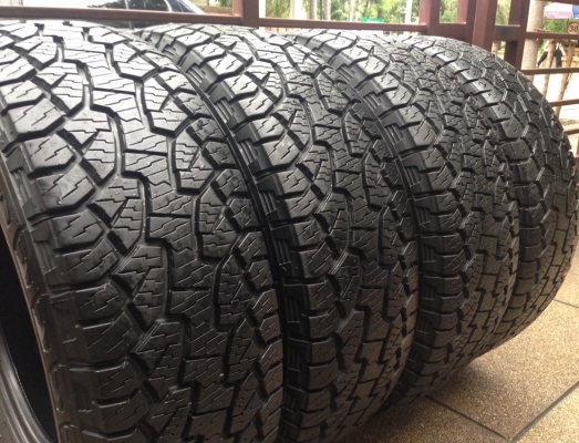ยาง All Hankook 265 65 17 กลางปี13 ดอกเต็ม ใช้อีก2-3ปีสบายๆ