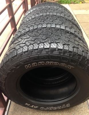 ยาง All Hankook 265 65 17 กลางปี13 ดอกเต็ม ใช้อีก2-3ปีสบายๆ