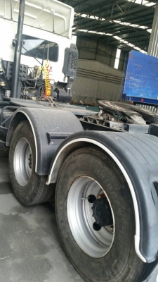 รถหัวลาก Hino mega 320 แรงม้า ปี 47 สภาพสวยสด พร้อมใช้งาน ทดลองขับได้ สนใจติดต่อเอ็ม ที เจริญยนต์ สา
