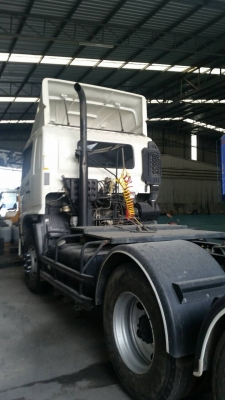 รถหัวลาก Hino mega 320 แรงม้า ปี 47 สภาพสวยสด พร้อมใช้งาน ทดลองขับได้ สนใจติดต่อเอ็ม ที เจริญยนต์ สา