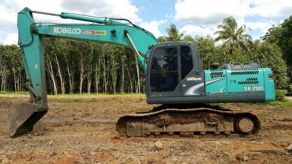 ขายด่วนครับ แบคโฮ KOBELGO 200 รุ่น 8 SUPER X (YN12-T8544 ใช้งาน 6500 ชม.) รถสวยพร้อมใช้งานครับ