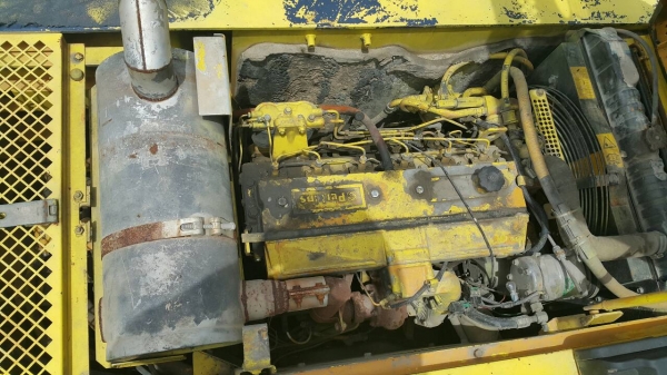 ขายรถแม็กโคล้อยางPW170-5K สภาพสวยพร้อมใช้ ติดต่อ คุณ อ๊อฟ พิจิตร 086-737-9991