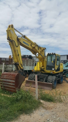 ขายรถแม็กโคล้อยางPW170-5K สภาพสวยพร้อมใช้ ติดต่อ คุณ อ๊อฟ พิจิตร 086-737-9991