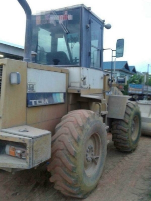 ขายรถตักTCM830 เก๋งแอร์เอกสารอินวอยพรเอมใช้ ติดต่อได้ คุณ อ๊อฟ พิจิตร 086-737-9991