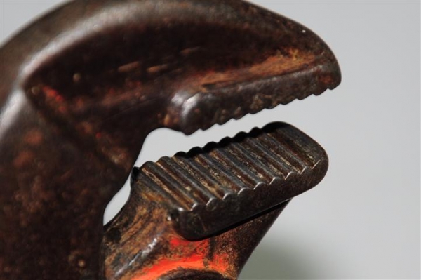 ขายประแจจับแป็ปสองขา ยี่ห้อ UNIOR รุ่น 480 ขนาด นิ้วครึ่ง ความยาวทั้งตัว 17 นิ้ว ผลิตที่ประเทศ สโลวีเนีย