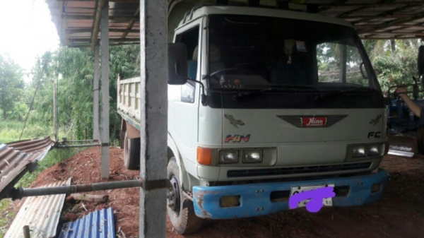 หกล้อ ฮีโน่ FC120ปี40 ดั้ม5คิว สภาพดีสวยพร้อมใช้ ทะเบียนพร้อมโอน หกล้อ ฮีโน่ FC120ปี40 ดั้ม5คิว สภาพดีสวยพร้อมใช้ ทะเบียนพร้อมโอน