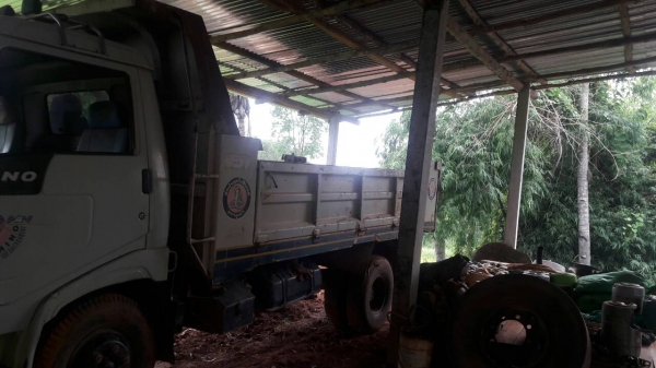 หกล้อ ฮีโน่ FC120ปี40 ดั้ม5คิว สภาพดีสวยพร้อมใช้ ทะเบียนพร้อมโอน หกล้อ ฮีโน่ FC120ปี40 ดั้ม5คิว สภาพดีสวยพร้อมใช้ ทะเบียนพร้อมโอน