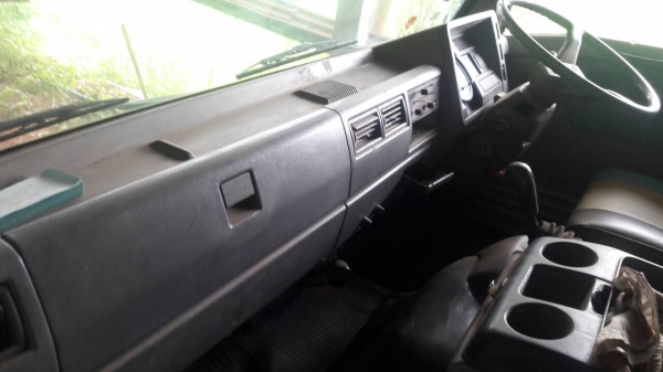 หกล้อ ฮีโน่ FC120ปี40 ดั้ม5คิว สภาพดีสวยพร้อมใช้ ทะเบียนพร้อมโอน หกล้อ ฮีโน่ FC120ปี40 ดั้ม5คิว สภาพดีสวยพร้อมใช้ ทะเบียนพร้อมโอน