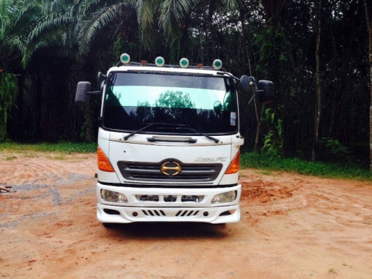 ขาย HINO FC150ปี49 สภาพสวยพร้อมใช้ ราคาต่อรองได้ ติดต่อได้ที่คุณ อ๊อฟ พิจิตร 086-737-9991