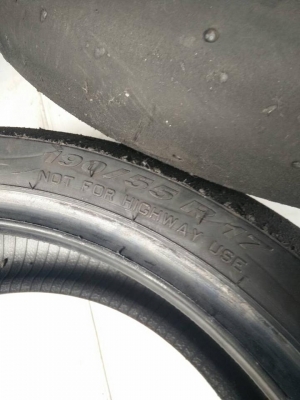 ยาง Pirelli รุ่น Diablo เบอร์ 200/60 R17, 190/55 R17, 120/70 R17 ปี 2014