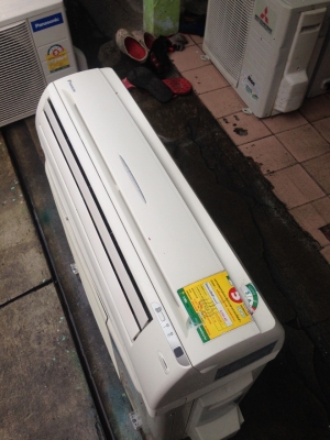 **** ขายแอร์ DAIKIN 12500 BTU สภาพสวย ****