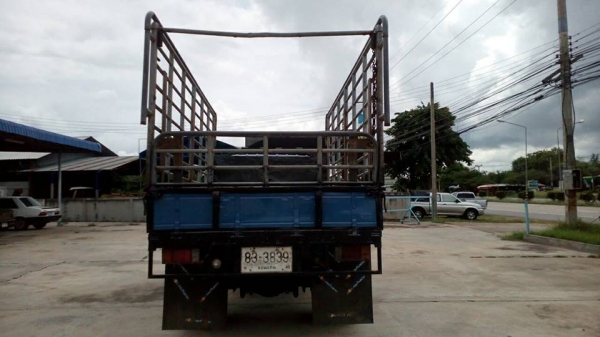 ขาย6ล้อ NPR115 อีซูซุช่วงล่างFหลัง พร้อมคอกเสริมข้าง สภาพพร้อมใช้งาน แชชซีสวยเครื่องดี เอกสารเล่มทะเบียนพร้อมโอน