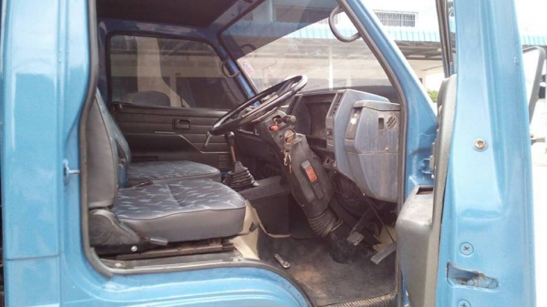 ขาย6ล้อ NPR115 อีซูซุช่วงล่างFหลัง พร้อมคอกเสริมข้าง สภาพพร้อมใช้งาน แชชซีสวยเครื่องดี เอกสารเล่มทะเบียนพร้อมโอน