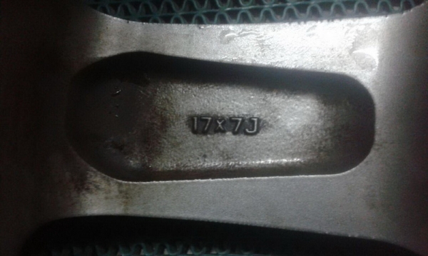 ขายล้อซิ่งญี่ปุ่นใส่Volvo/เปอร์โย/SAABของLehrmeister สีเทากัน 6ก้านแบน 5รู108