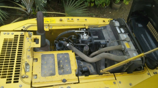 ขายรถแบคโฮ KOMATSU PC130-8 4337 ชม.ขายดาวน์ 400000