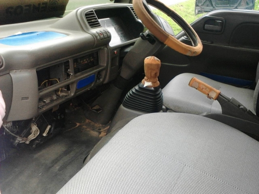 รถอีซูซุ  4 ล้อ NKR   3.059 CC.  ปี 49  ( รถประกอบ. )     สนใจติดต่อ  081 - 6079515