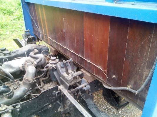 รถอีซูซุ  4 ล้อ NKR   3.059 CC.  ปี 49  ( รถประกอบ. )     สนใจติดต่อ  081 - 6079515