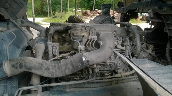 รถฮีโน่ 10 ล้อดั้ม FM1J 260 แรงม้า. ปี 48.    สนใจติดต่อ  081 - 6079515