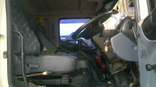 รถฮีโน่ 10 ล้อดั้ม FM1J 260 แรงม้า. ปี 48.    สนใจติดต่อ  081 - 6079515