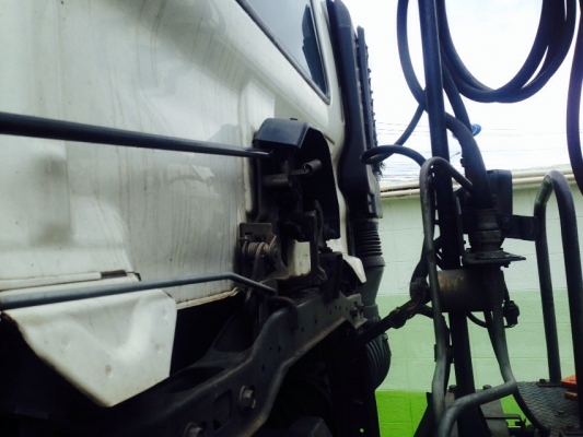 รถฮีโน่ 10 ล้อ หัวลาก 260 แรงม้า. ปี 50.   สนใจติดต่อ  081 - 6079515