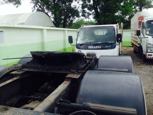 รถฮีโน่ 10 ล้อ หัวลาก 260 แรงม้า. ปี 50.   สนใจติดต่อ  081 - 6079515