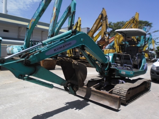 ขายรถขุดเล็ก KOMATSU PC30-7 และ PC40-7 ***ราคาพิเศษสุดๆ มีเพียง3คันเท่านั้น*** สนใจติดต่อหนึ่ง 061-4194021