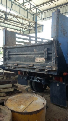 รถอีซูซุ 6 ล้อดั้ม NQR 150 แรงม้า. ปี 47   สนใจติดต่อ  081 - 6079515